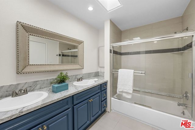 2844 Avenel Street, Los Angeles, CA 90039