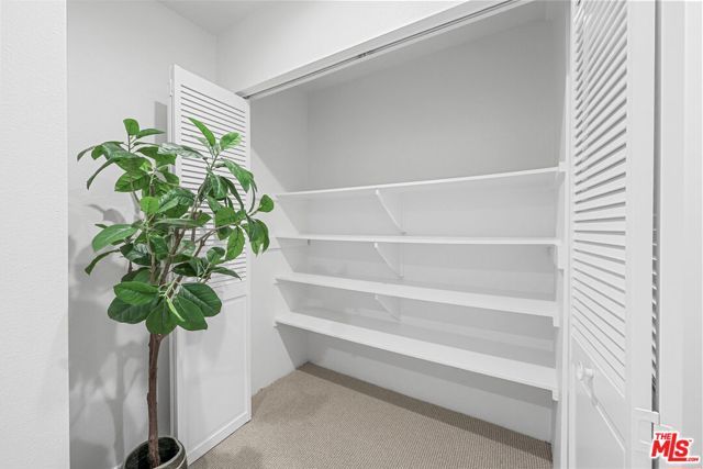 2844 Avenel Street, Los Angeles, CA 90039