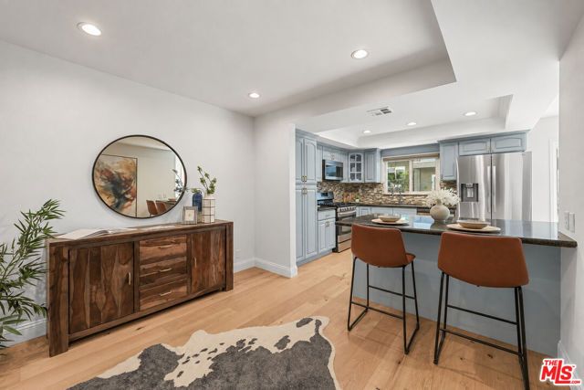 2844 Avenel Street, Los Angeles, CA 90039