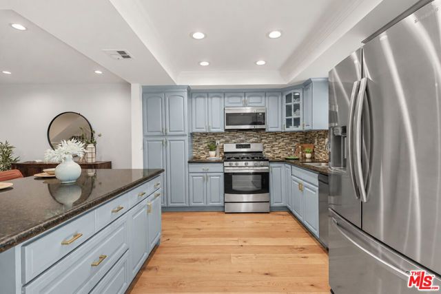 2844 Avenel Street, Los Angeles, CA 90039