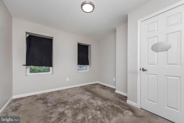 2108 E HOFFMAN ST, Baltimore, MD 21213