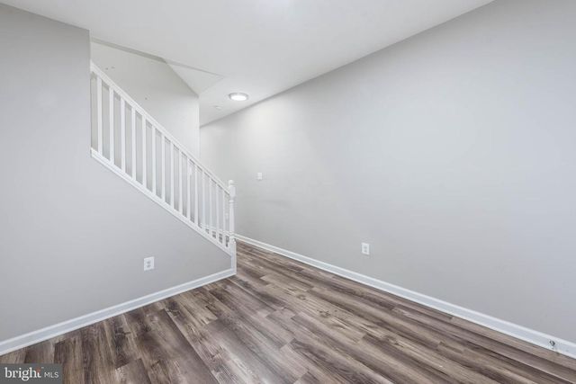 2108 E HOFFMAN ST, Baltimore, MD 21213