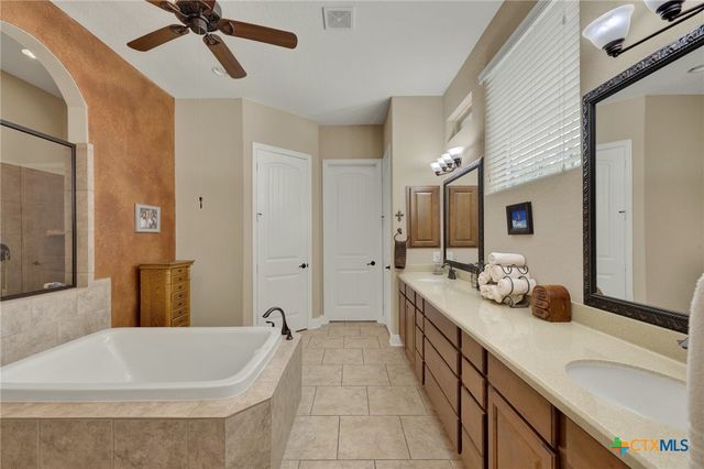 5684 Copper Creek, New Braunfels, TX 78132
