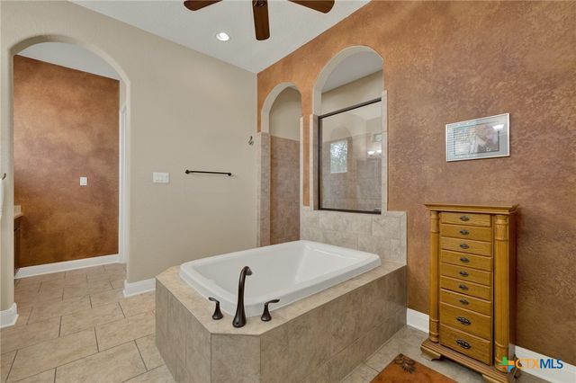 5684 Copper Creek, New Braunfels, TX 78132