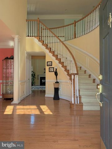 16209 HIDDEN PONDS WAY, Gaithersburg, MD 20878