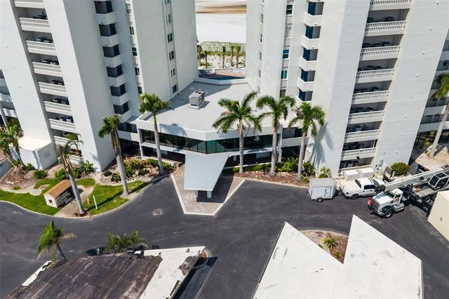 19 WHISPERING SANDS DRIVE 302, Sarasota, FL 34242