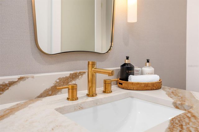 19 WHISPERING SANDS DRIVE 302, Sarasota, FL 34242