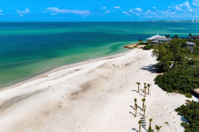 19 WHISPERING SANDS DRIVE 302, Sarasota, FL 34242