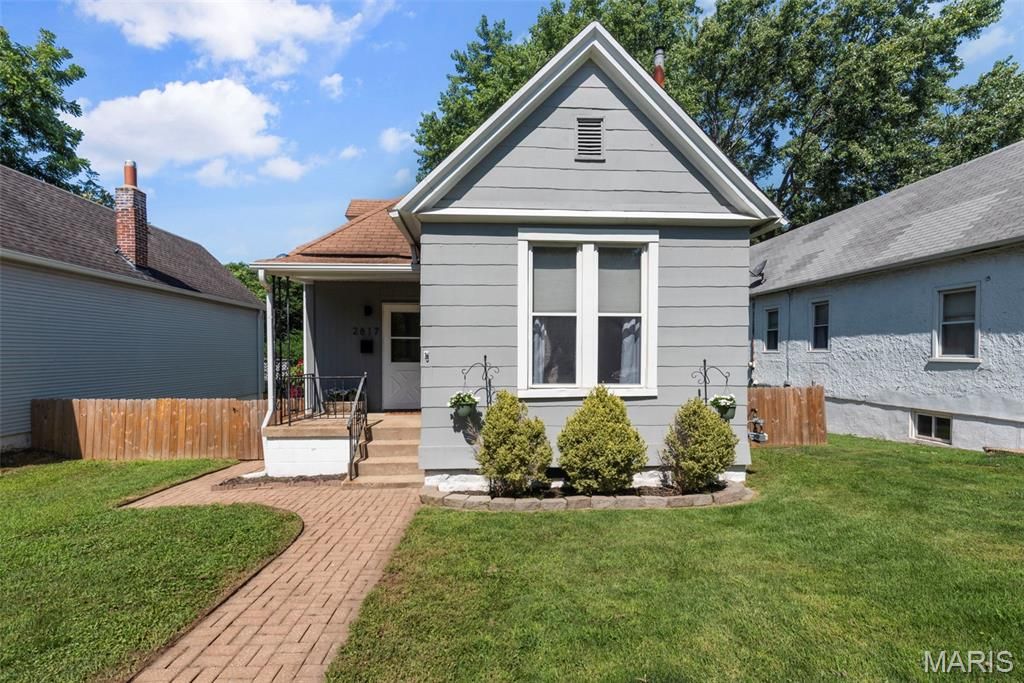 2817 Dalton Avenue, St Louis, MO 63139