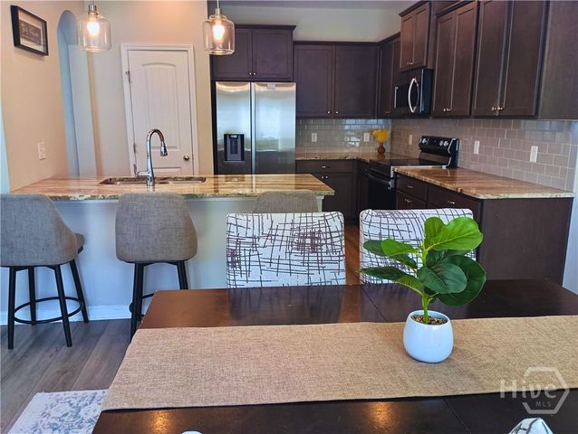 110 Brightleaf Circle, Hinesville, GA 31313