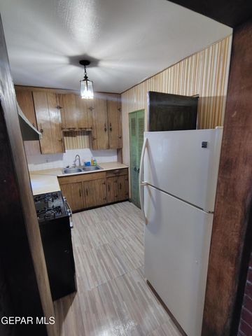 3717 SAVANNAH Avenue, El Paso, TX 79930