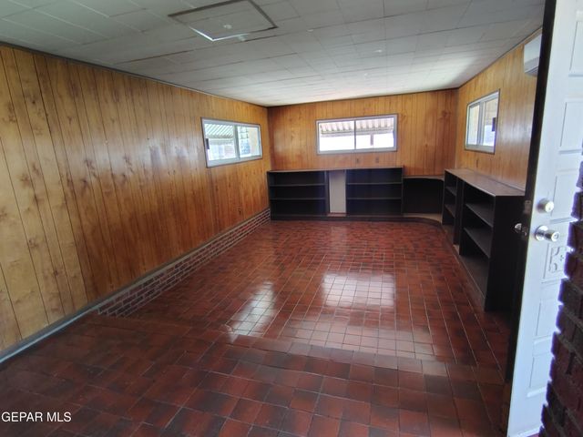 3717 SAVANNAH Avenue, El Paso, TX 79930