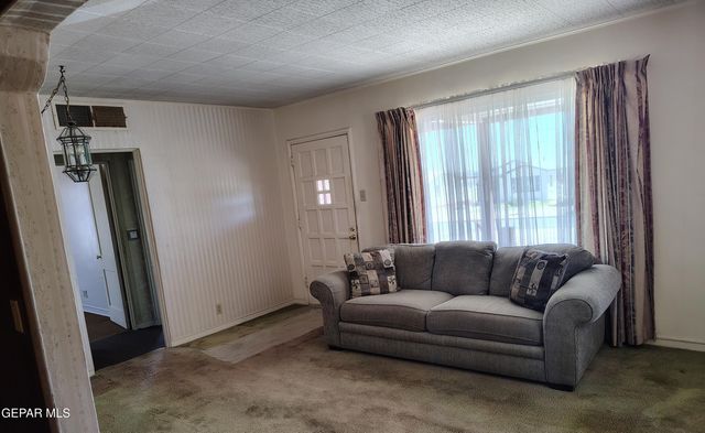 3717 SAVANNAH Avenue, El Paso, TX 79930
