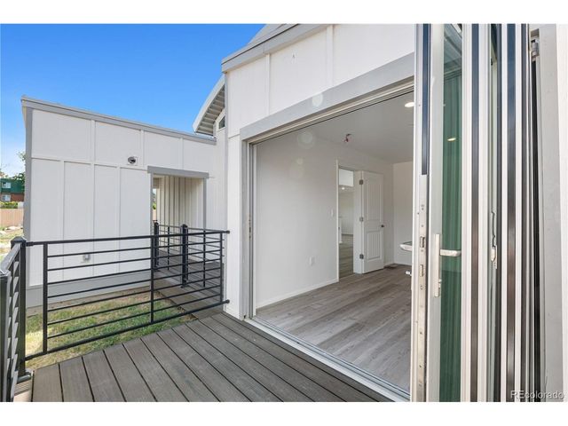 1957 Blackhawk St, Aurora, CO 80011