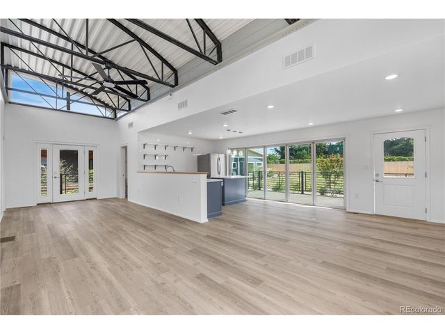 1957 Blackhawk St, Aurora, CO 80011