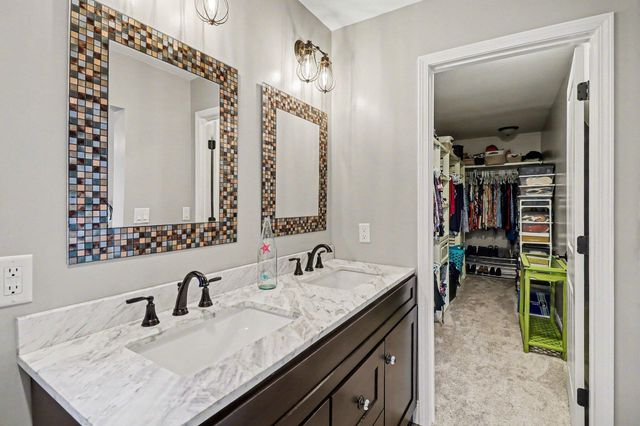 2973 Indian Trail, Hamburg Twp, MI 48169