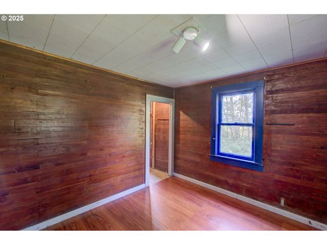 43620 SYLVANDALE Ln, Astoria, OR 97103