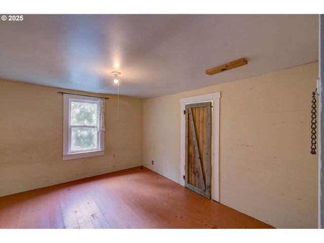 43620 SYLVANDALE Ln, Astoria, OR 97103