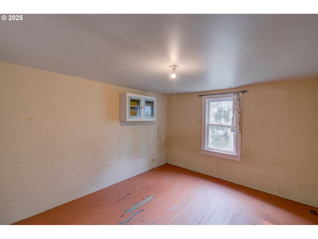 43620 SYLVANDALE Ln, Astoria, OR 97103