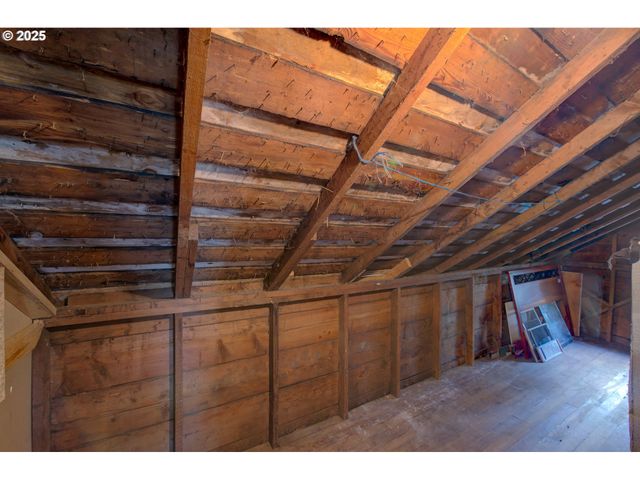 43620 SYLVANDALE Ln, Astoria, OR 97103