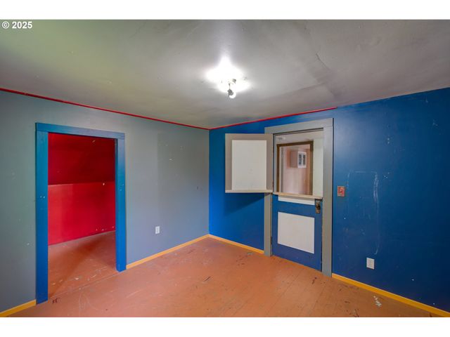 43620 SYLVANDALE Ln, Astoria, OR 97103