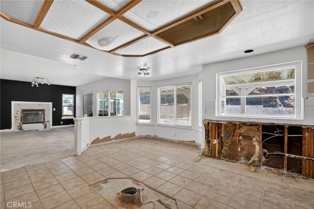 6910 Sycamore, Palmdale, CA 93551