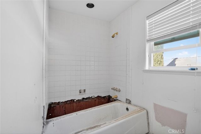 6910 Sycamore, Palmdale, CA 93551
