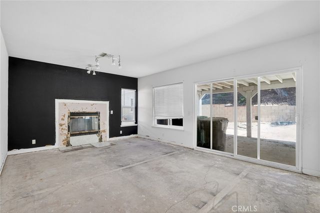 6910 Sycamore, Palmdale, CA 93551