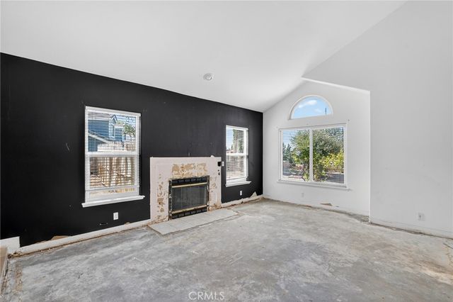 6910 Sycamore, Palmdale, CA 93551