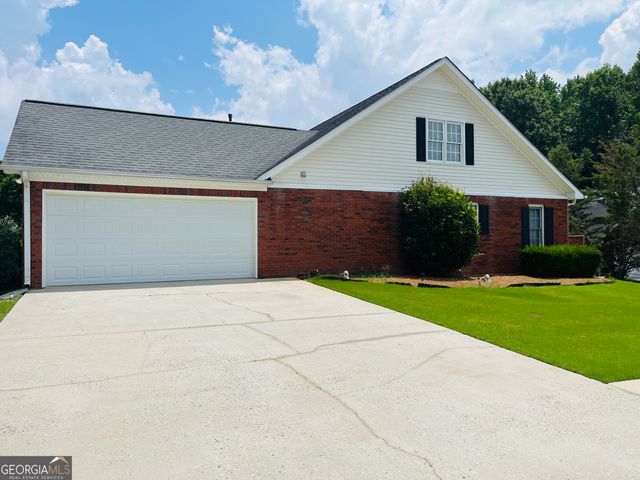 155 Woodstream Way, Fayetteville, GA 30214