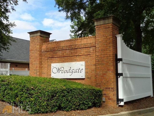 155 Woodstream Way, Fayetteville, GA 30214