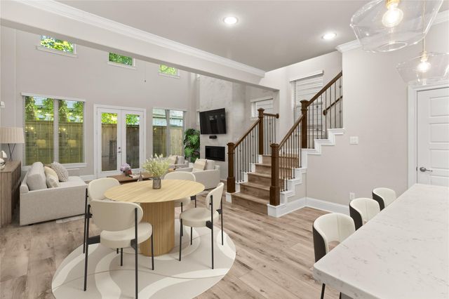 1002 Shepherd Oaks Drive, Houston, TX 77018