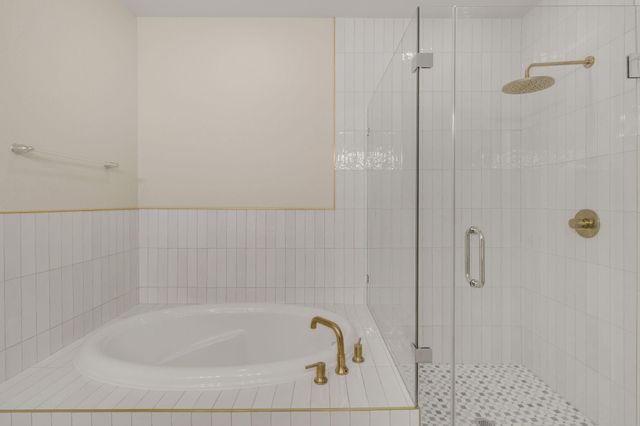 1002 Shepherd Oaks Drive, Houston, TX 77018