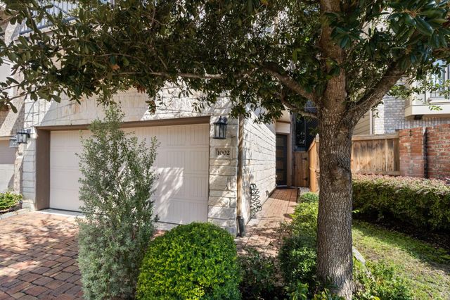 1002 Shepherd Oaks Drive, Houston, TX 77018