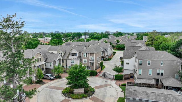 1002 Shepherd Oaks Drive, Houston, TX 77018