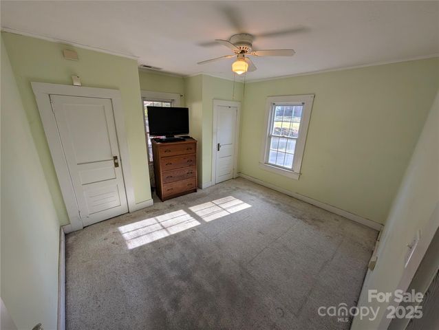 2507 Norwood Street SW, Lenoir, NC 28645