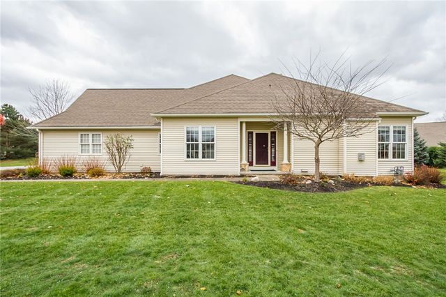 1042 Chapelhill Drive, Victor, NY 14564