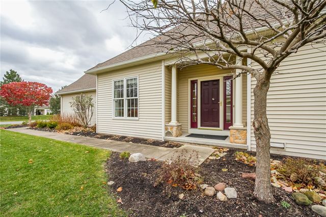 1042 Chapelhill Drive, Victor, NY 14564