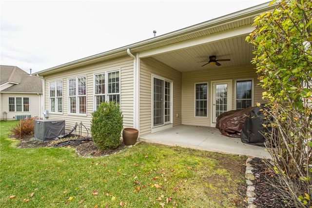 1042 Chapelhill Drive, Victor, NY 14564