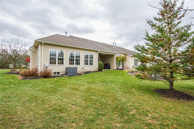 1042 Chapelhill Drive, Victor, NY 14564