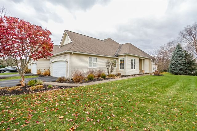 1042 Chapelhill Drive, Victor, NY 14564