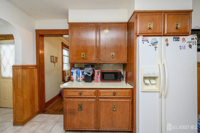 862 Gibbons Court, Elizabeth, NJ 07202
