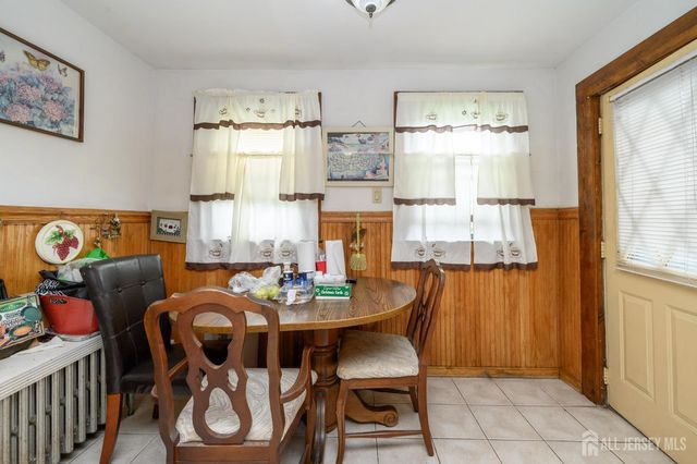862 Gibbons Court, Elizabeth, NJ 07202