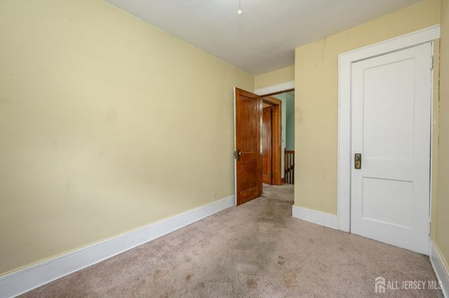 862 Gibbons Court, Elizabeth, NJ 07202