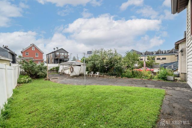 862 Gibbons Court, Elizabeth, NJ 07202