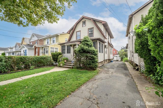 862 Gibbons Court, Elizabeth, NJ 07202