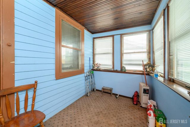 862 Gibbons Court, Elizabeth, NJ 07202