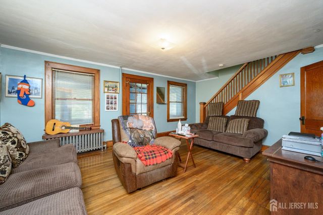 862 Gibbons Court, Elizabeth, NJ 07202