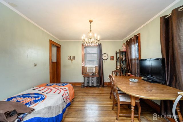 862 Gibbons Court, Elizabeth, NJ 07202