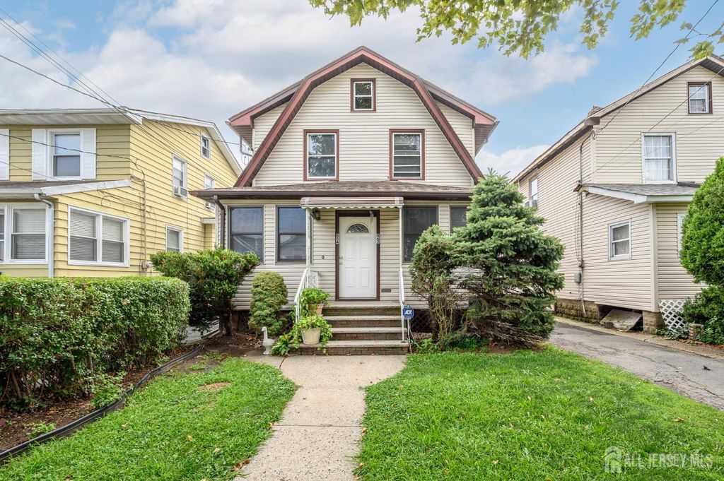 862 Gibbons Court, Elizabeth, NJ 07202